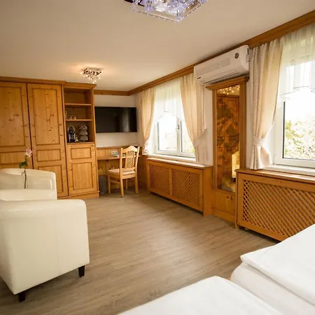 Knoll Bed & Breakfast