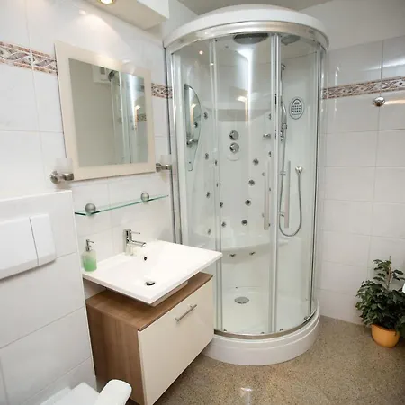 Knoll Bed & Breakfast 4*