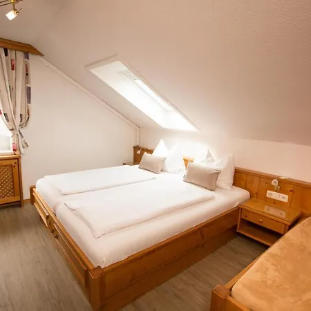 Knoll 4*