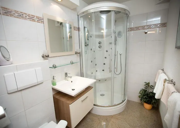 Knoll Bed & Breakfast 4*